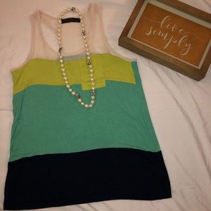 4 for $15 🛍️ The Limited tank top!